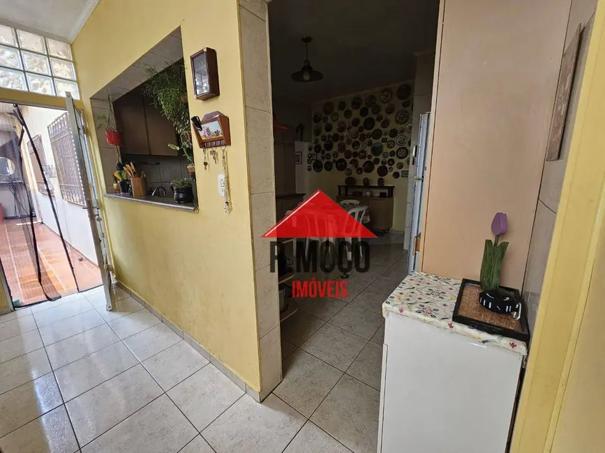 Foto 9 de Casa com 3 quartos à venda, 180m2 em Vila Guilhermina, São Paulo - SP