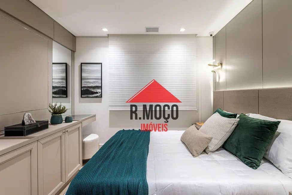 Foto 8 de Apartamento com 3 quartos à venda, 160m2 em Vila Santo Estevão, São Paulo - SP