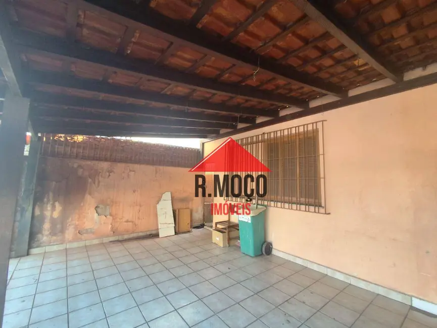 Foto 1 de Terreno / Lote à venda, 327m2 em Vila Guilhermina, São Paulo - SP