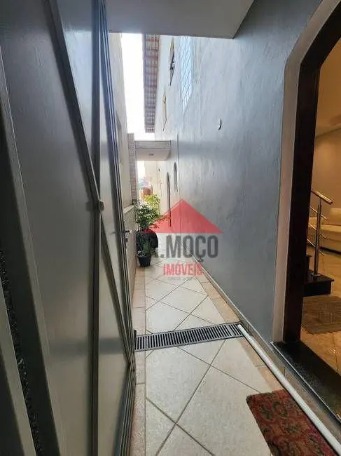 Sobrado com 4 quartos à venda, 150m2 em Cidade Patriarca, São Paulo - SP - imagem 6 Foto 6 de Sobrado com 4 quartos à venda, 150m2 em Cidade Patriarca, São Paulo - SP