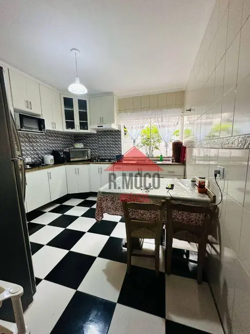 Sobrado com 2 quartos à venda, 100m2 em Jardim Santa Maria, São Paulo - SP - imagem 9 Foto 9 de Sobrado com 2 quartos à venda, 100m2 em Jardim Santa Maria, São Paulo - SP