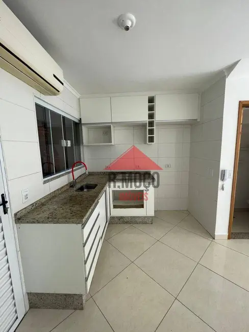 Sobrado com 2 quartos à venda, 50m2 em Vila Guilhermina, São Paulo - SP - imagem 4 Foto 4 de Sobrado com 2 quartos à venda, 50m2 em Vila Guilhermina, São Paulo - SP