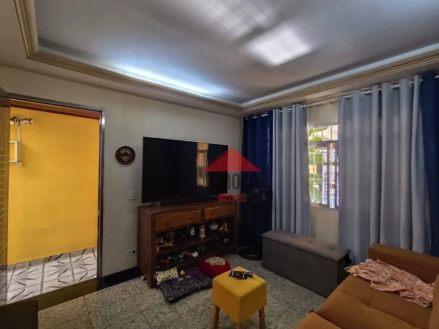 Foto 1 de Sobrado com 4 quartos à venda, 210m2 em Vila Guilhermina, São Paulo - SP