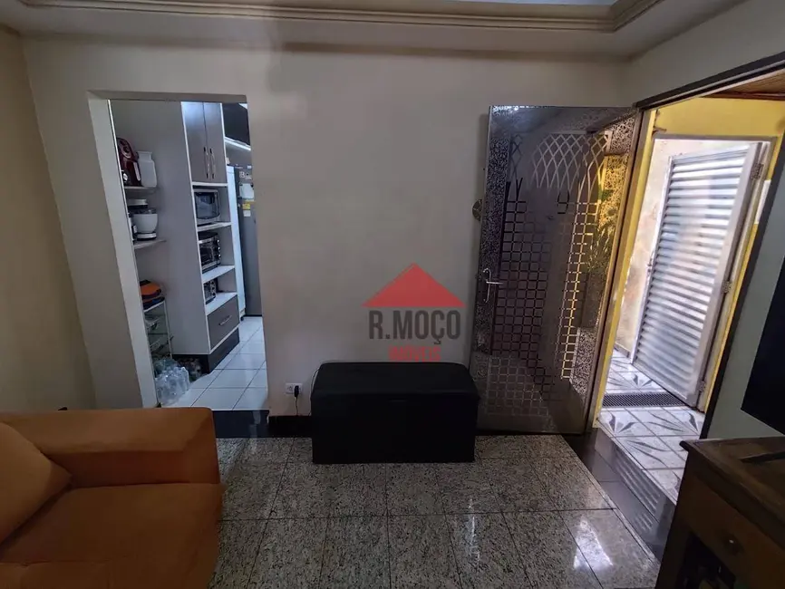 Foto 3 de Sobrado com 4 quartos à venda, 210m2 em Vila Guilhermina, São Paulo - SP