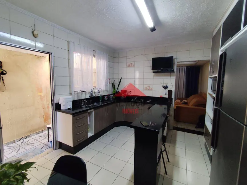 Foto 5 de Sobrado com 4 quartos à venda, 210m2 em Vila Guilhermina, São Paulo - SP