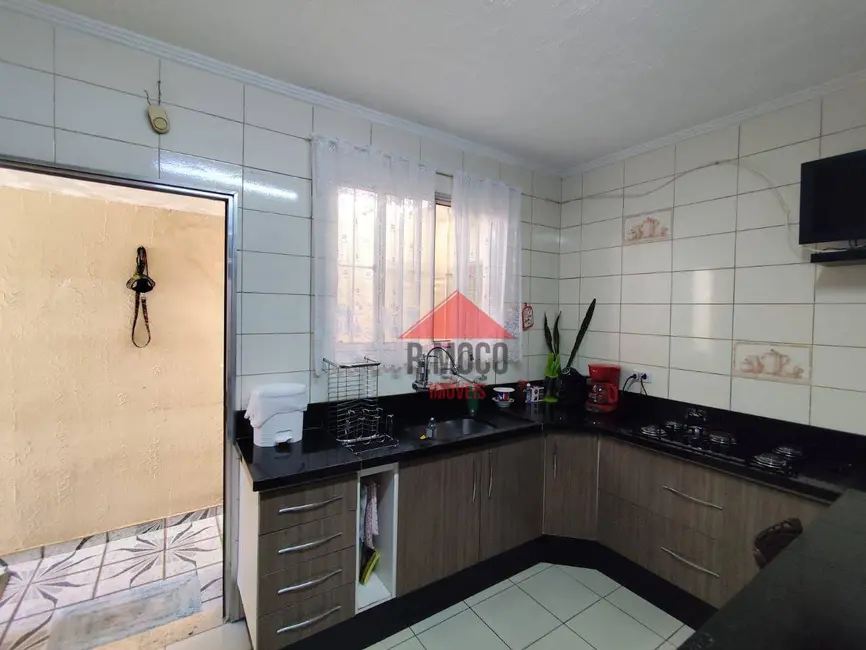 Foto 6 de Sobrado com 4 quartos à venda, 210m2 em Vila Guilhermina, São Paulo - SP