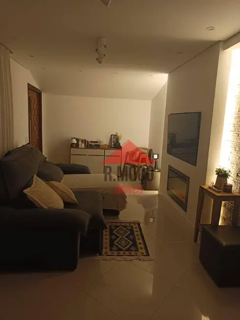 Foto 1 de Casa de Condomínio com 2 quartos à venda, 120m2 em Jardim Adriana, Guarulhos - SP