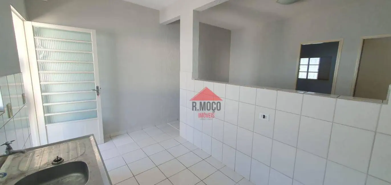 Foto 8 de Casa com 2 quartos para alugar, 42m2 em Vila Guilhermina, São Paulo - SP