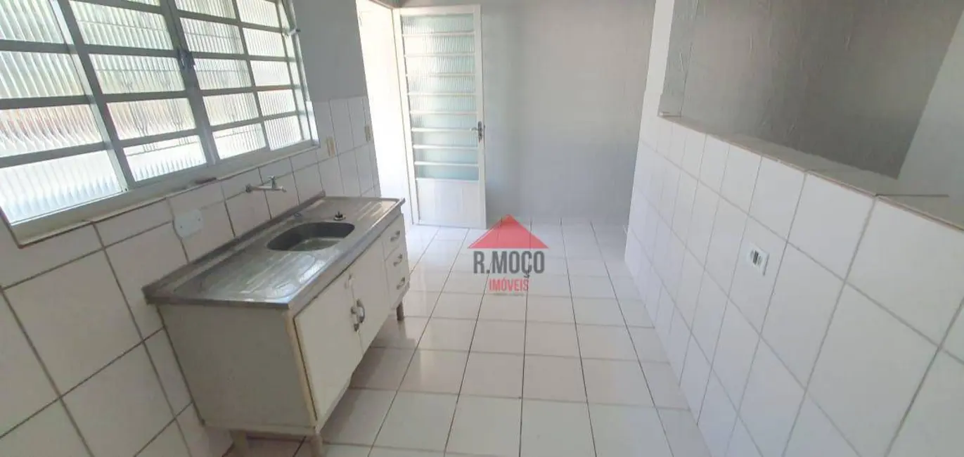 Foto 6 de Casa com 2 quartos para alugar, 42m2 em Vila Guilhermina, São Paulo - SP