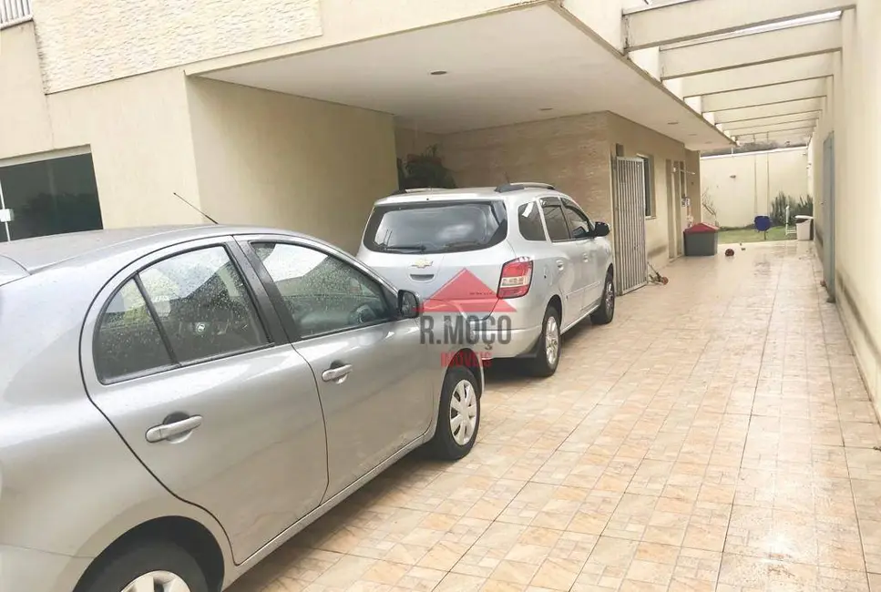 Sobrado com 4 quartos à venda, 300m2 em Jardim Triana, São Paulo - SP - imagem 2 Foto 2 de Sobrado com 4 quartos à venda, 300m2 em Jardim Triana, São Paulo - SP