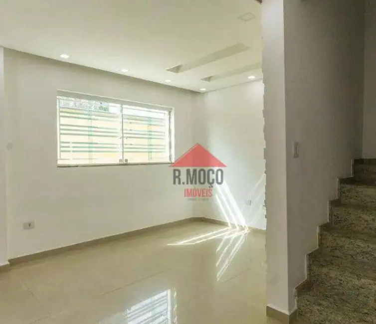 Sobrado com 2 quartos para alugar, 100m2 em Chácara Seis de Outubro, São Paulo - SP - imagem 4 Foto 4 de Sobrado com 2 quartos para alugar, 100m2 em Chácara Seis de Outubro, São Paulo - SP