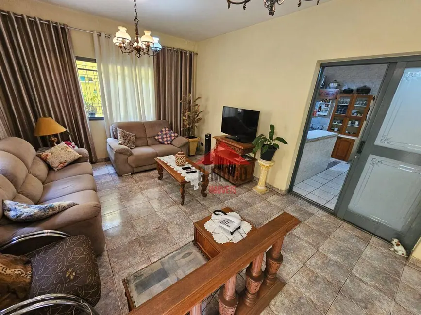 Foto 8 de Casa com 3 quartos à venda, 450m2 em Chácara Seis de Outubro, São Paulo - SP