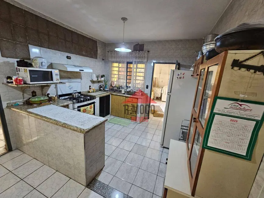 Foto 4 de Casa com 3 quartos à venda, 450m2 em Chácara Seis de Outubro, São Paulo - SP