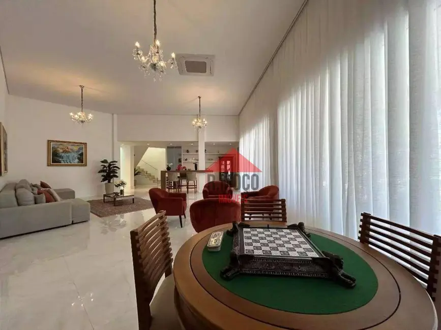 Casa com 9 quartos à venda, 3000m2 em Acapulco, Guaruja - SP - imagem 7 Foto 7 de Casa com 9 quartos à venda, 3000m2 em Acapulco, Guaruja - SP