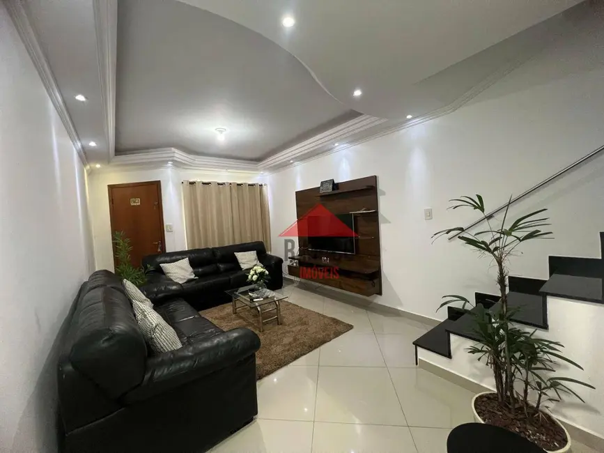 Sobrado com 2 quartos à venda, 84m2 em Vila Guilhermina, São Paulo - SP - imagem 3 Foto 3 de Sobrado com 2 quartos à venda, 84m2 em Vila Guilhermina, São Paulo - SP