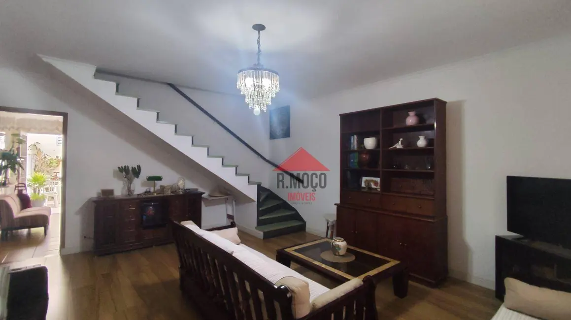 Sobrado com 3 quartos à venda, 125m2 em Vila Guilhermina, São Paulo - SP - imagem 4 Foto 4 de Sobrado com 3 quartos à venda, 125m2 em Vila Guilhermina, São Paulo - SP