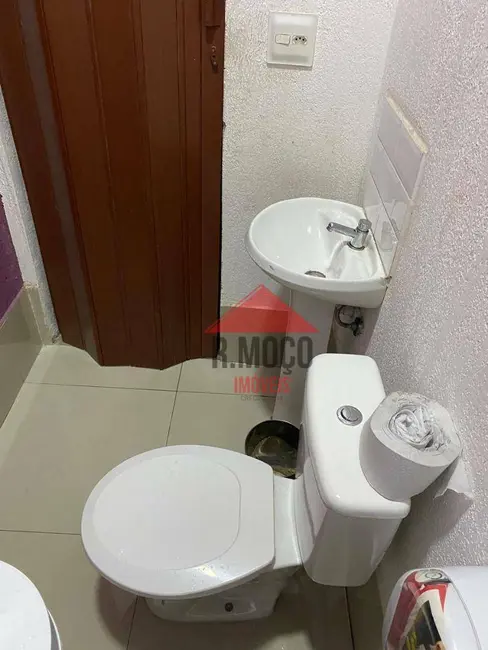 Sala Comercial para alugar, 200m2 em Vila Nhocune, São Paulo - SP - imagem 7 Foto 7 de Sala Comercial para alugar, 200m2 em Vila Nhocune, São Paulo - SP