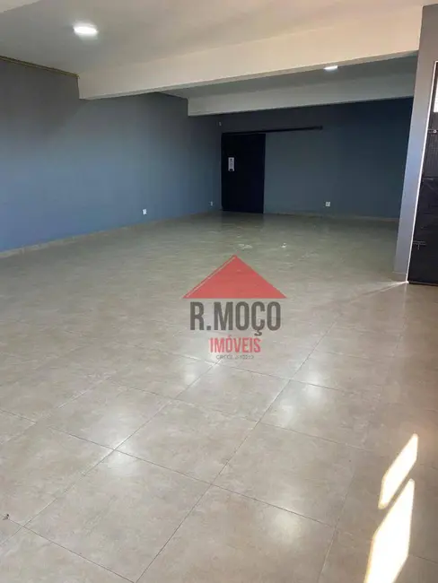 Sala Comercial para alugar, 200m2 em Vila Nhocune, São Paulo - SP - imagem 3 Foto 3 de Sala Comercial para alugar, 200m2 em Vila Nhocune, São Paulo - SP
