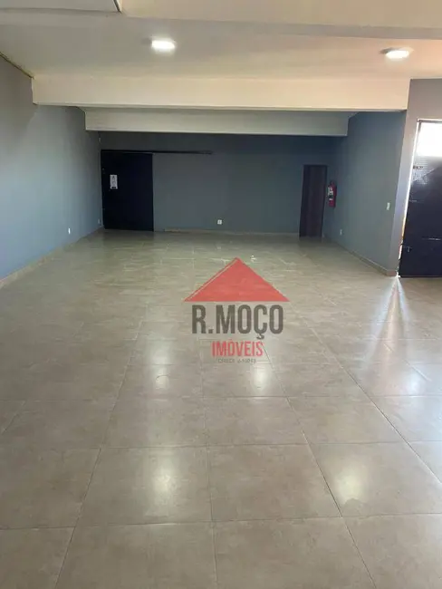 Sala Comercial para alugar, 200m2 em Vila Nhocune, São Paulo - SP - imagem 1 Foto 1 de Sala Comercial para alugar, 200m2 em Vila Nhocune, São Paulo - SP