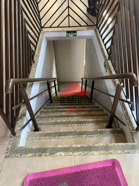 Sala Comercial para alugar, 200m2 em Vila Nhocune, São Paulo - SP - imagem 2 Foto 2 de Sala Comercial para alugar, 200m2 em Vila Nhocune, São Paulo - SP