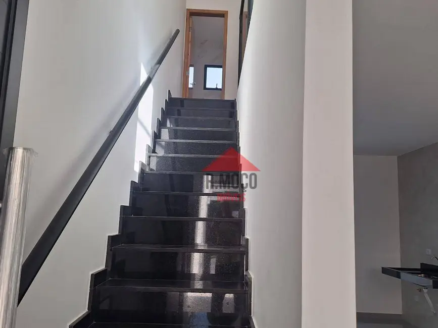 Sobrado com 3 quartos à venda, 106m2 em Penha de França, São Paulo - SP - imagem 4 Foto 4 de Sobrado com 3 quartos à venda, 106m2 em Penha de França, São Paulo - SP