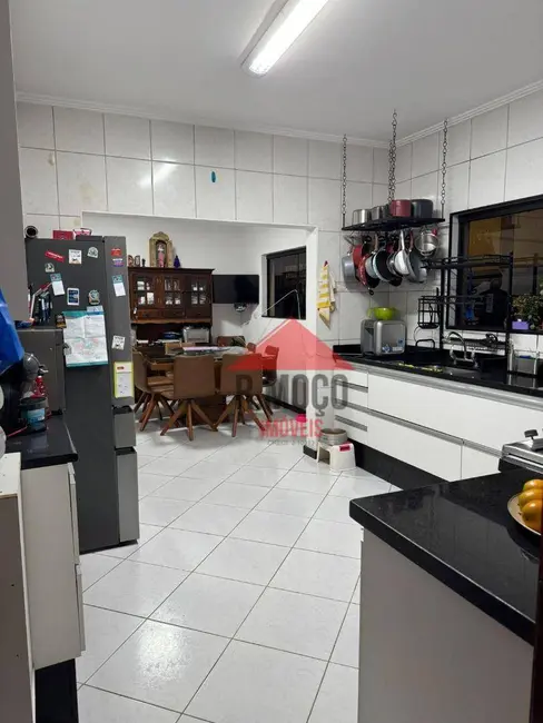 Foto 4 de Sobrado com 3 quartos à venda, 173m2 em Vila Guilhermina, São Paulo - SP