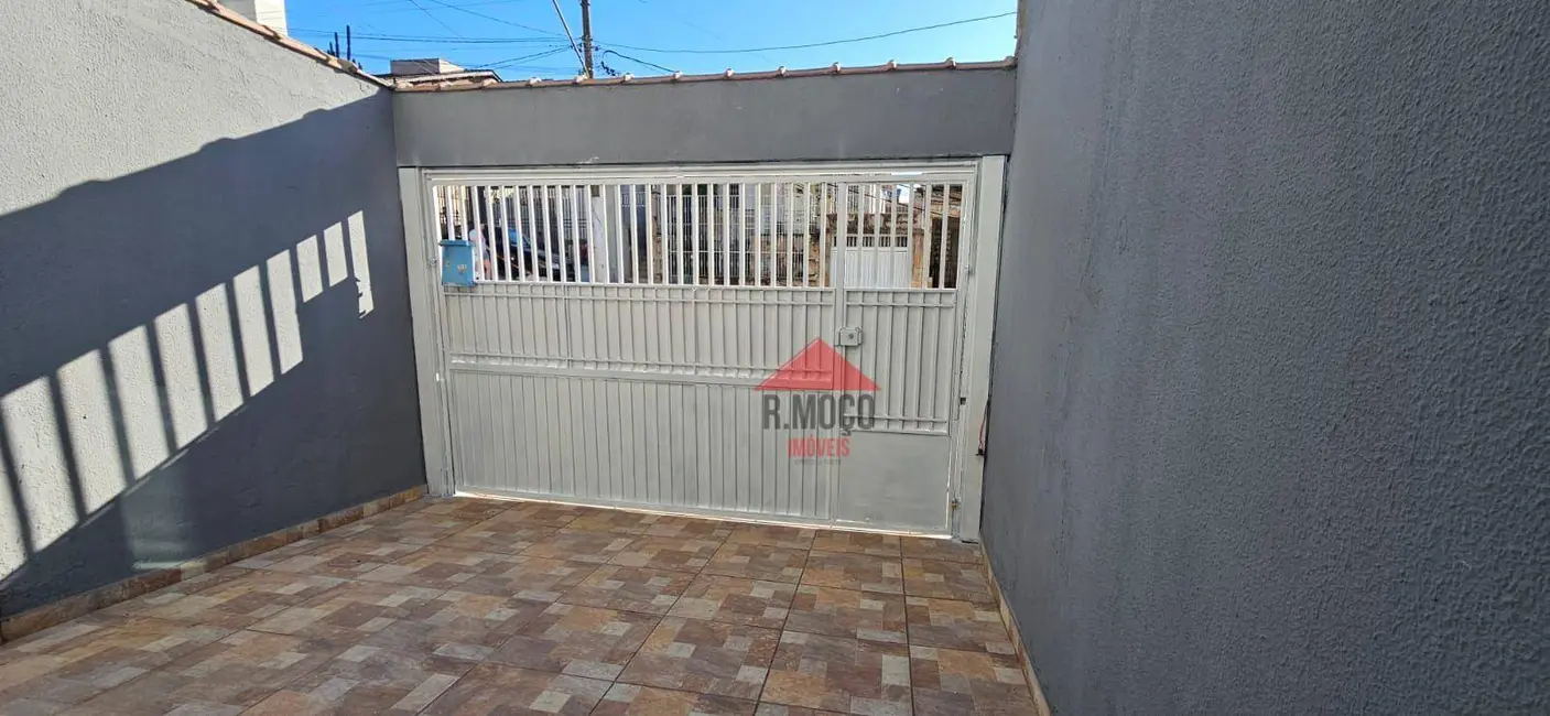 Sobrado com 3 quartos para alugar, 60m2 em Vila Matilde, São Paulo - SP - imagem 2 Foto 2 de Sobrado com 3 quartos para alugar, 60m2 em Vila Matilde, São Paulo - SP