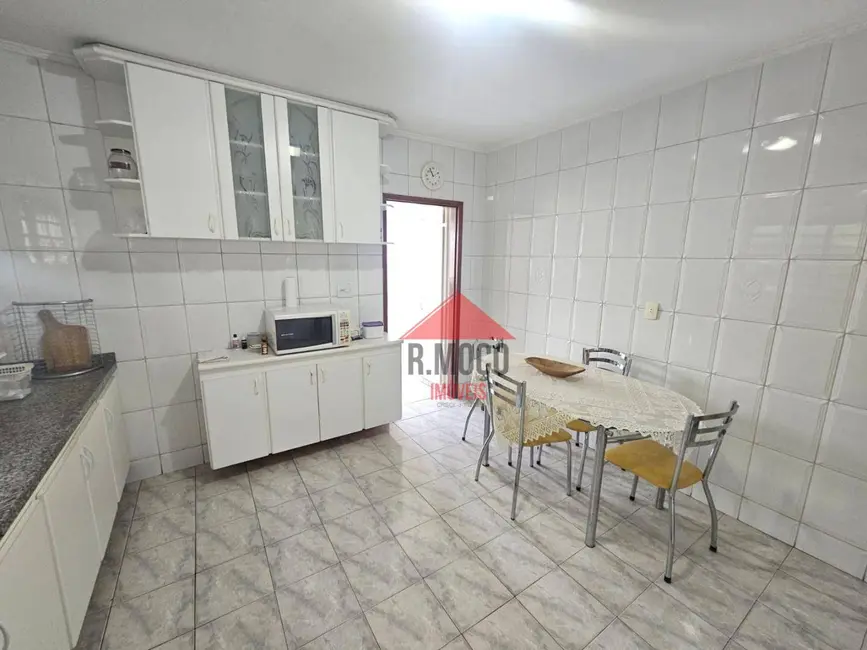 Foto 9 de Sobrado com 2 quartos à venda, 210m2 em Vila Guilhermina, São Paulo - SP
