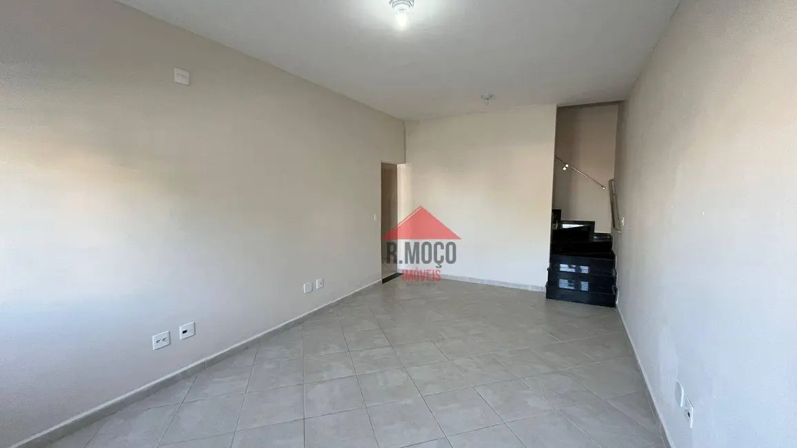 Foto 3 de Sobrado com 3 quartos para alugar, 95m2 em Vila Guilhermina, São Paulo - SP