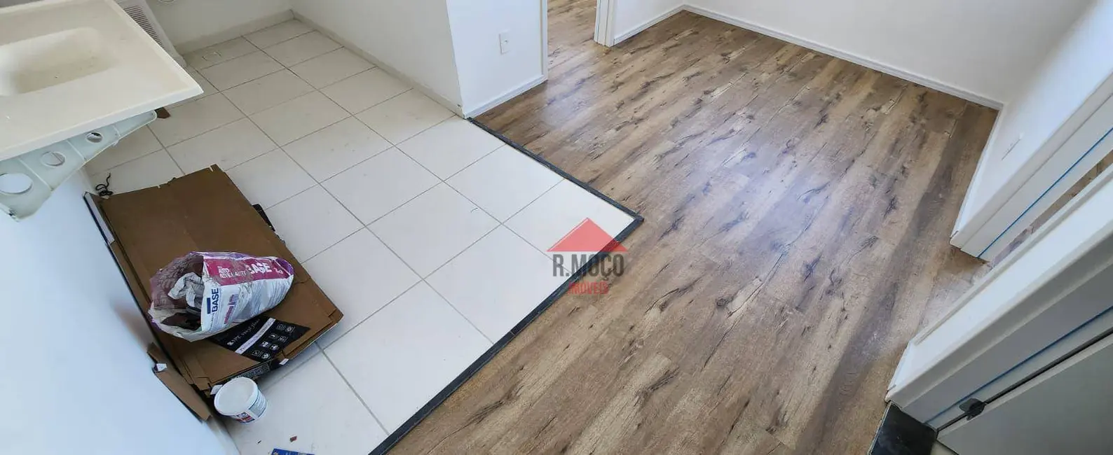Foto 3 de Apartamento com 2 quartos para alugar, 35m2 em Vila Esperança, São Paulo - SP