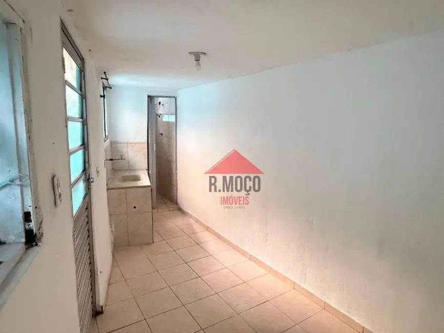 Casa com 1 quarto para alugar, 20m2 em Cidade Patriarca, São Paulo - SP - imagem 1 Foto 1 de Casa com 1 quarto para alugar, 20m2 em Cidade Patriarca, São Paulo - SP