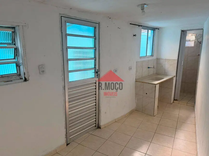 Casa com 1 quarto para alugar, 20m2 em Cidade Patriarca, São Paulo - SP - imagem 2 Foto 2 de Casa com 1 quarto para alugar, 20m2 em Cidade Patriarca, São Paulo - SP