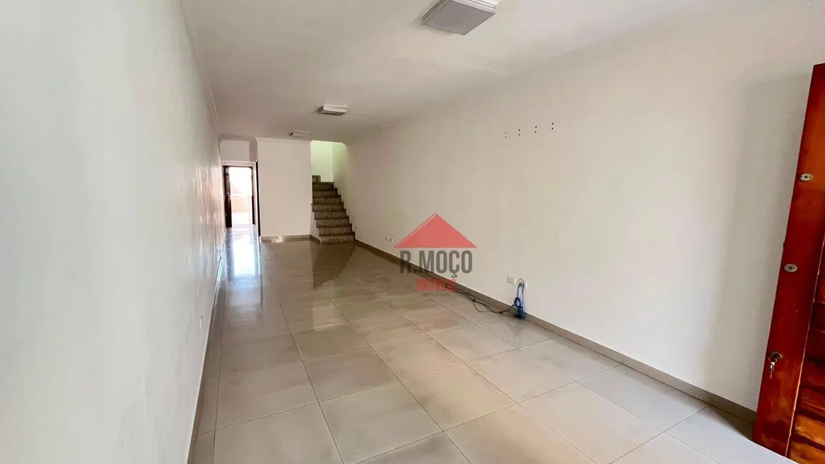 Foto 5 de Sobrado com 3 quartos para alugar, 200m2 em Vila Guilhermina, São Paulo - SP
