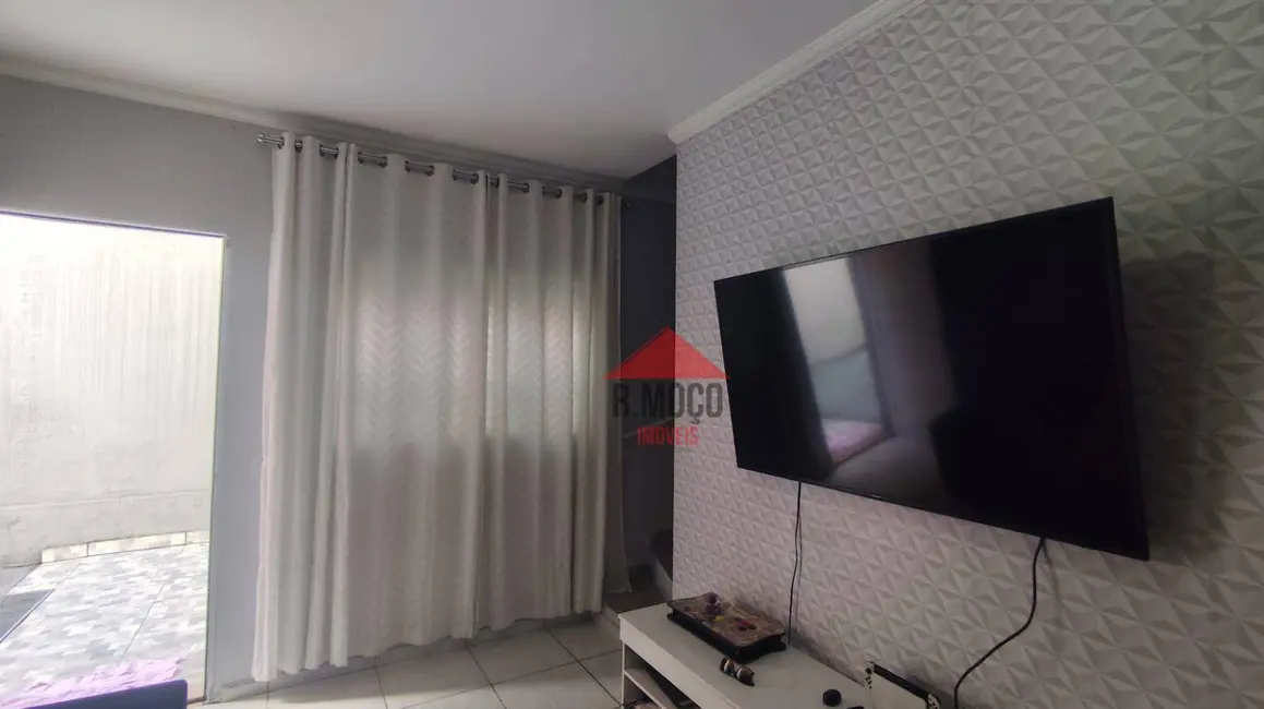 Foto 1 de Sobrado com 2 quartos à venda, 53m2 em Jardim Eliane, São Paulo - SP