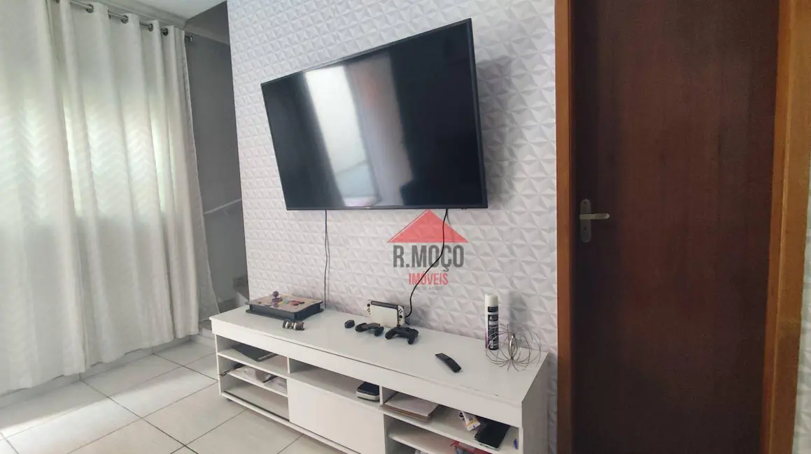 Foto 2 de Sobrado com 2 quartos à venda, 53m2 em Jardim Eliane, São Paulo - SP