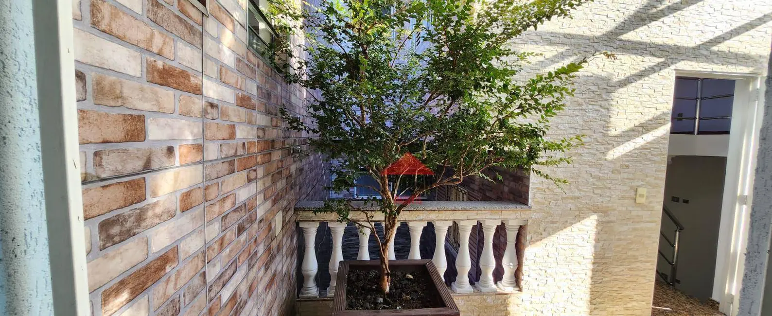 Casa com 1 quarto para alugar, 40m2 em Vila Nhocune, São Paulo - SP - imagem 2 Foto 2 de Casa com 1 quarto para alugar, 40m2 em Vila Nhocune, São Paulo - SP