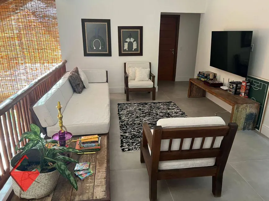 Casa de Condomínio com 7 quartos à venda e para alugar, 1181m2 em Porto Seguro - BA - imagem 4 Foto 4 de Casa de Condomínio com 7 quartos à venda e para alugar, 1181m2 em Porto Seguro - BA