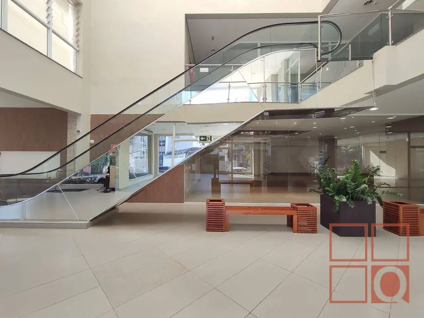 Armazém / Galpão para alugar, 5000m2 em Perdizes, São Paulo - SP - imagem 6 Foto 6 de Armazém / Galpão para alugar, 5000m2 em Perdizes, São Paulo - SP