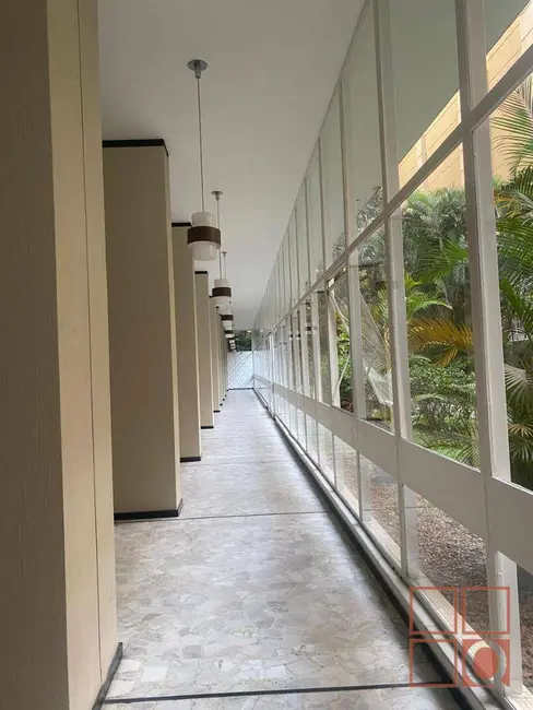 Apartamento com 3 quartos à venda, 133m2 em Higienópolis, São Paulo - SP - imagem 2 Foto 2 de Apartamento com 3 quartos à venda, 133m2 em Higienópolis, São Paulo - SP