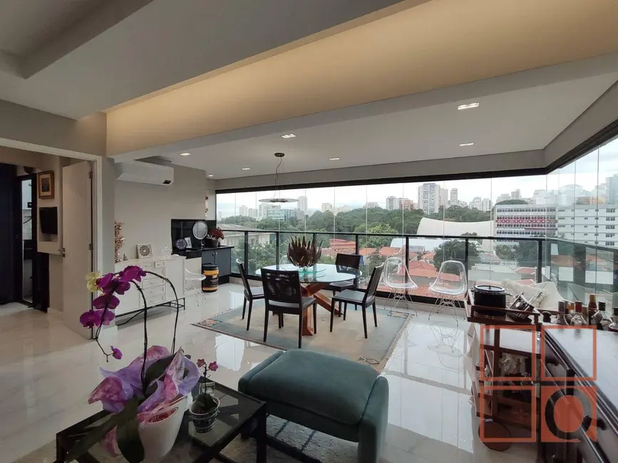 Apartamento com 2 quartos para alugar, 111m2 em Água Branca, São Paulo - SP - imagem 4 Foto 4 de Apartamento com 2 quartos para alugar, 111m2 em Água Branca, São Paulo - SP