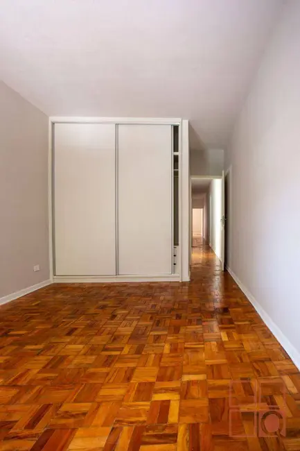 Foto 9 de Sobrado com 3 quartos à venda, 250m2 em Vila Alexandria, São Paulo - SP