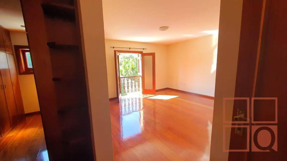 Casa de Condomínio com 4 quartos à venda e para alugar, 580m2 em Interlagos, São Paulo - SP - imagem 5 Foto 5 de Casa de Condomínio com 4 quartos à venda e para alugar, 580m2 em Interlagos, São Paulo - SP