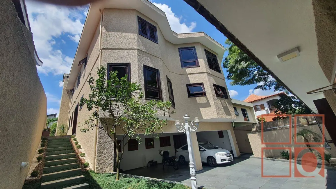 Casa de Condomínio com 4 quartos à venda e para alugar, 580m2 em Interlagos, São Paulo - SP - imagem 1 Foto 1 de Casa de Condomínio com 4 quartos à venda e para alugar, 580m2 em Interlagos, São Paulo - SP