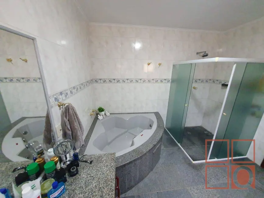 Casa de Condomínio com 4 quartos à venda e para alugar, 580m2 em Interlagos, São Paulo - SP - imagem 2 Foto 2 de Casa de Condomínio com 4 quartos à venda e para alugar, 580m2 em Interlagos, São Paulo - SP