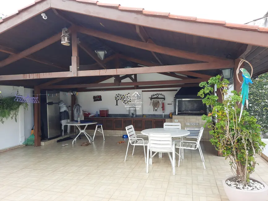 Sobrado com 5 quartos à venda, 310m2 em Enseada, Guaruja - SP - imagem 5 Foto 5 de Sobrado com 5 quartos à venda, 310m2 em Enseada, Guaruja - SP