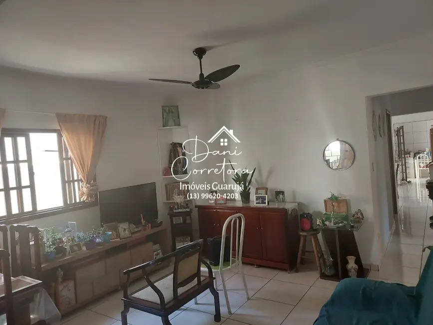 Sobrado com 5 quartos à venda, 200m2 em Jardim Santa Maria, Guaruja - SP - imagem 4 Foto 4 de Sobrado com 5 quartos à venda, 200m2 em Jardim Santa Maria, Guaruja - SP