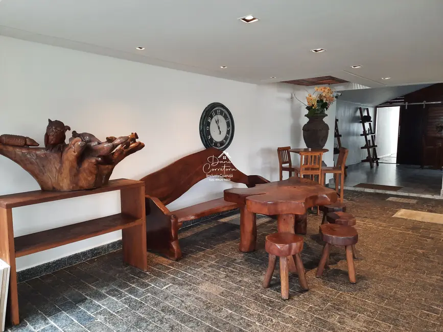 Sobrado com 6 quartos à venda, 440m2 em Balneário Praia do Pernambuco, Guaruja - SP - imagem 7 Foto 7 de Sobrado com 6 quartos à venda, 440m2 em Balneário Praia do Pernambuco, Guaruja - SP