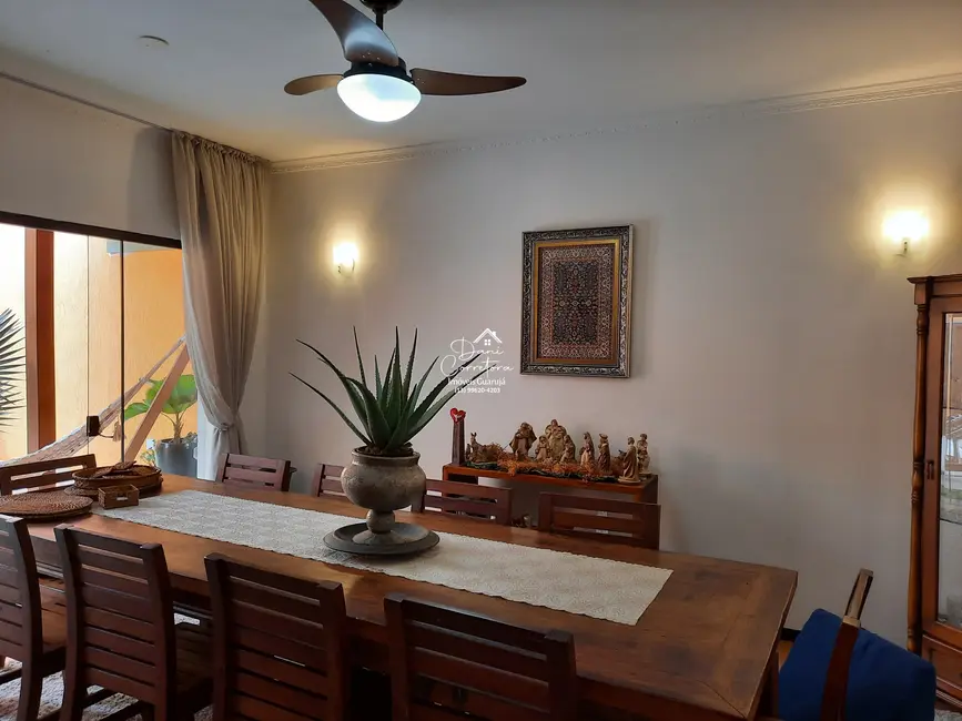 Sobrado com 3 quartos à venda, 249m2 em Enseada, Guaruja - SP - imagem 6 Foto 6 de Sobrado com 3 quartos à venda, 249m2 em Enseada, Guaruja - SP