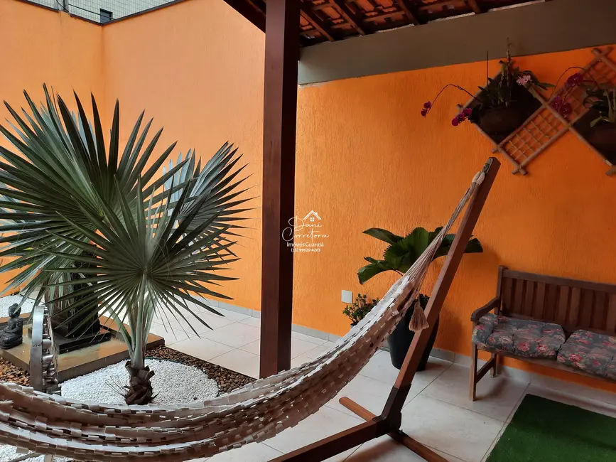 Sobrado com 3 quartos à venda, 249m2 em Enseada, Guaruja - SP - imagem 3 Foto 3 de Sobrado com 3 quartos à venda, 249m2 em Enseada, Guaruja - SP