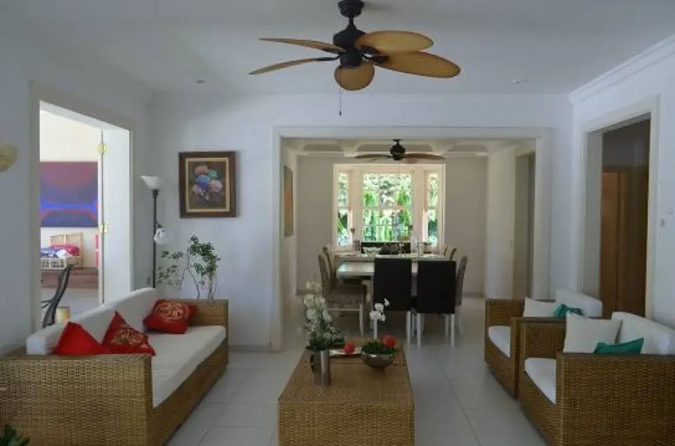 Sobrado com 5 quartos à venda e para alugar, 300m2 em Jardim Acapulco, Guaruja - SP - imagem 3 Foto 3 de Sobrado com 5 quartos à venda e para alugar, 300m2 em Jardim Acapulco, Guaruja - SP